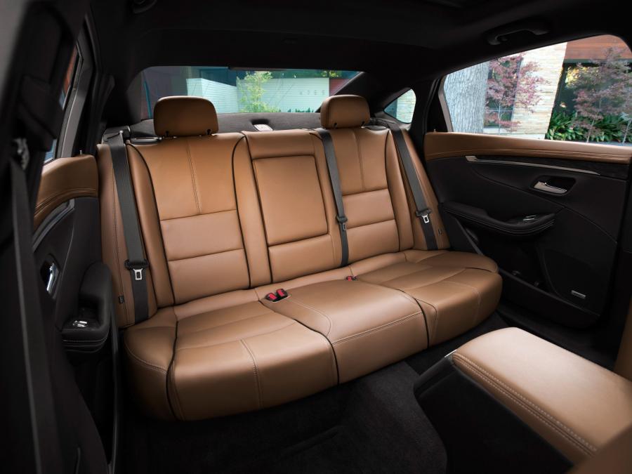  Chevrolet Impala 2013 года  (фото 25 из 35)